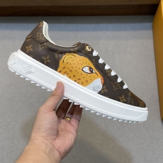 Louis Vuitton Low Shoes